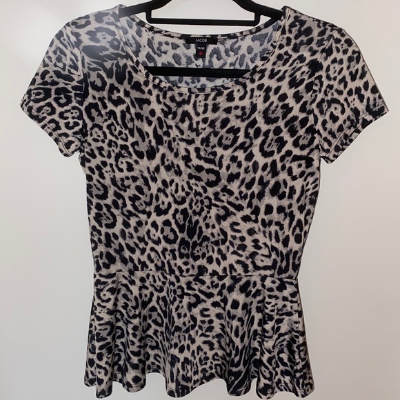 🌴 3/$30 JACOB Peplum Leopard Print Top 🌴 - Picture 1 of 4